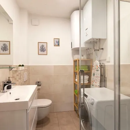 Felix Tour As Apartment *