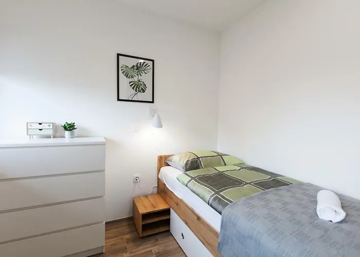 Felix Tour As Apartment *