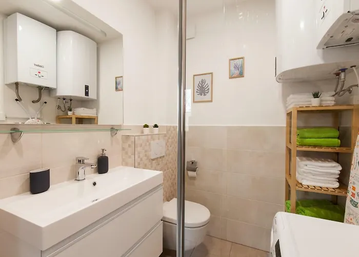 Felix Tour As Apartment *